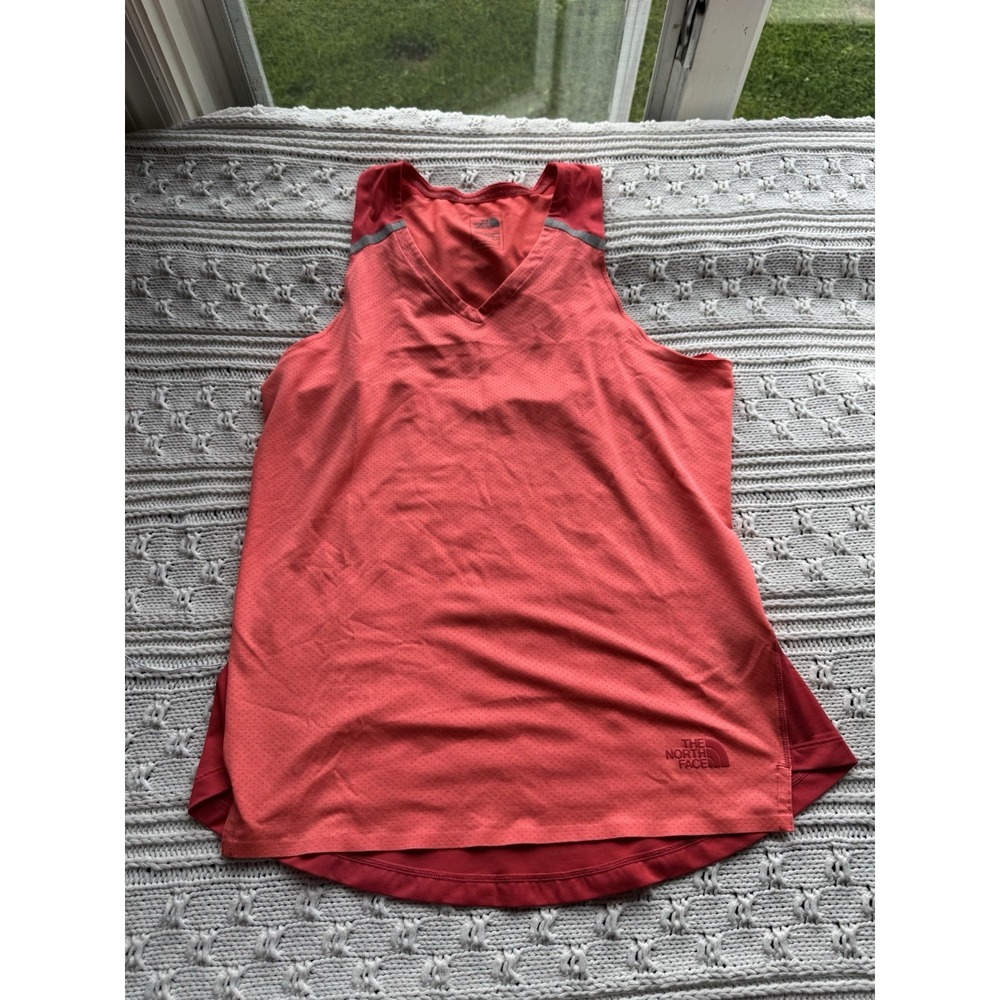 014 – Northface Women's Performance Tank Cut Out On Back Perfect Condition